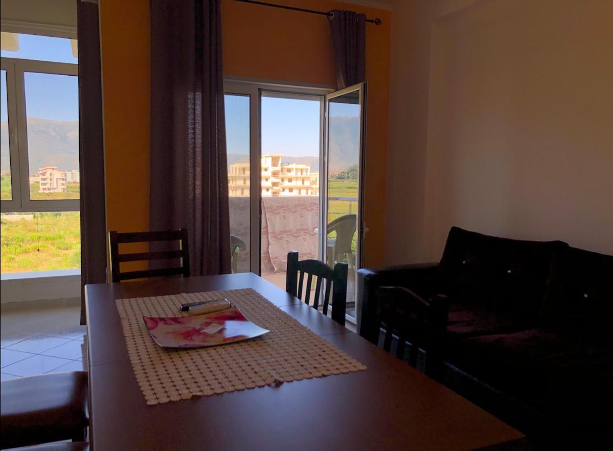 Rainbow Holiday Apartments Vlorë Exteriör bild