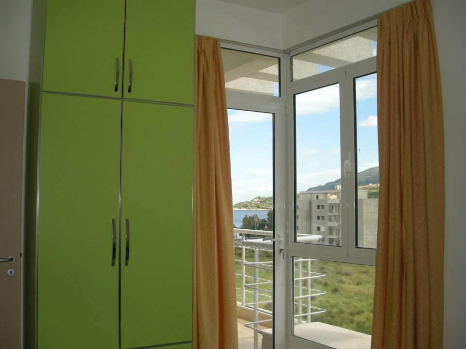 Rainbow Holiday Apartments Vlorë Exteriör bild