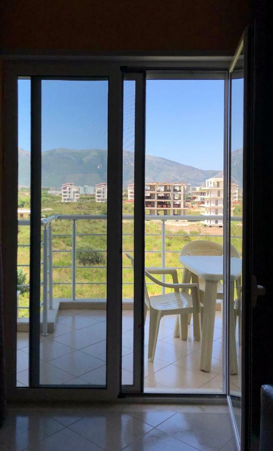 Rainbow Holiday Apartments Vlorë Exteriör bild